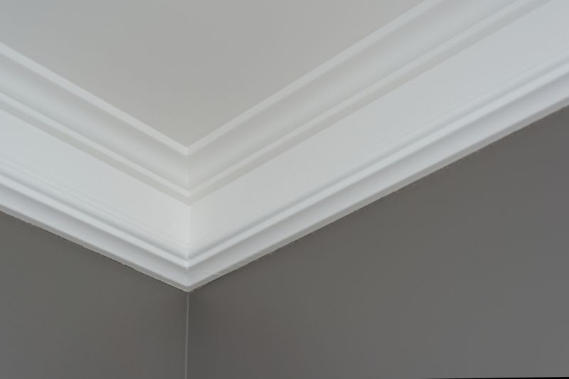 Detailed Crown Molding Design